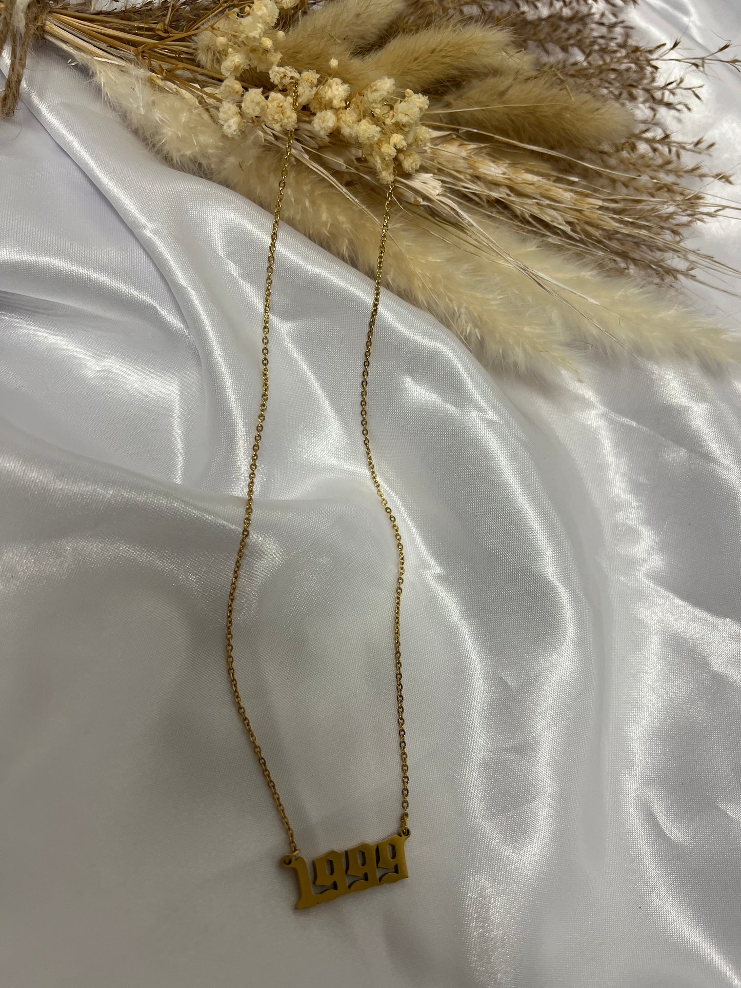 1999 necklace